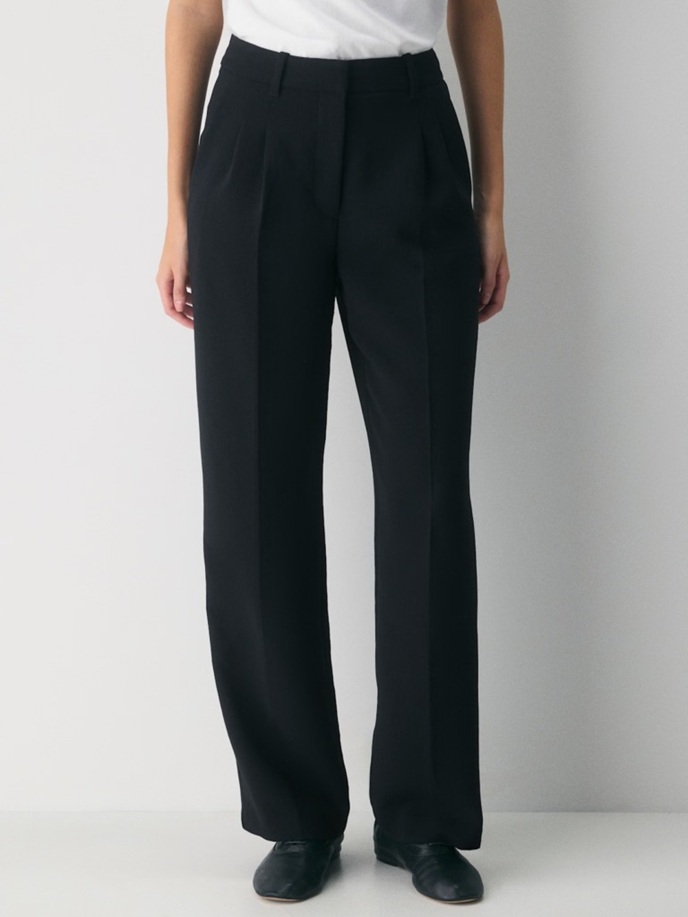 Aritzia Black Wide-Leg Trousers